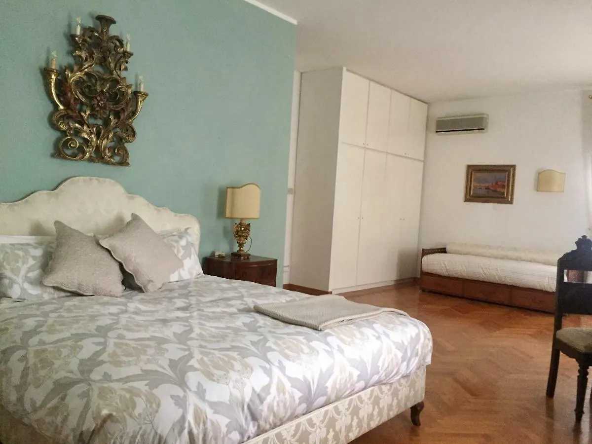 Casa Lunia Guesthouse Mestre Couette-café